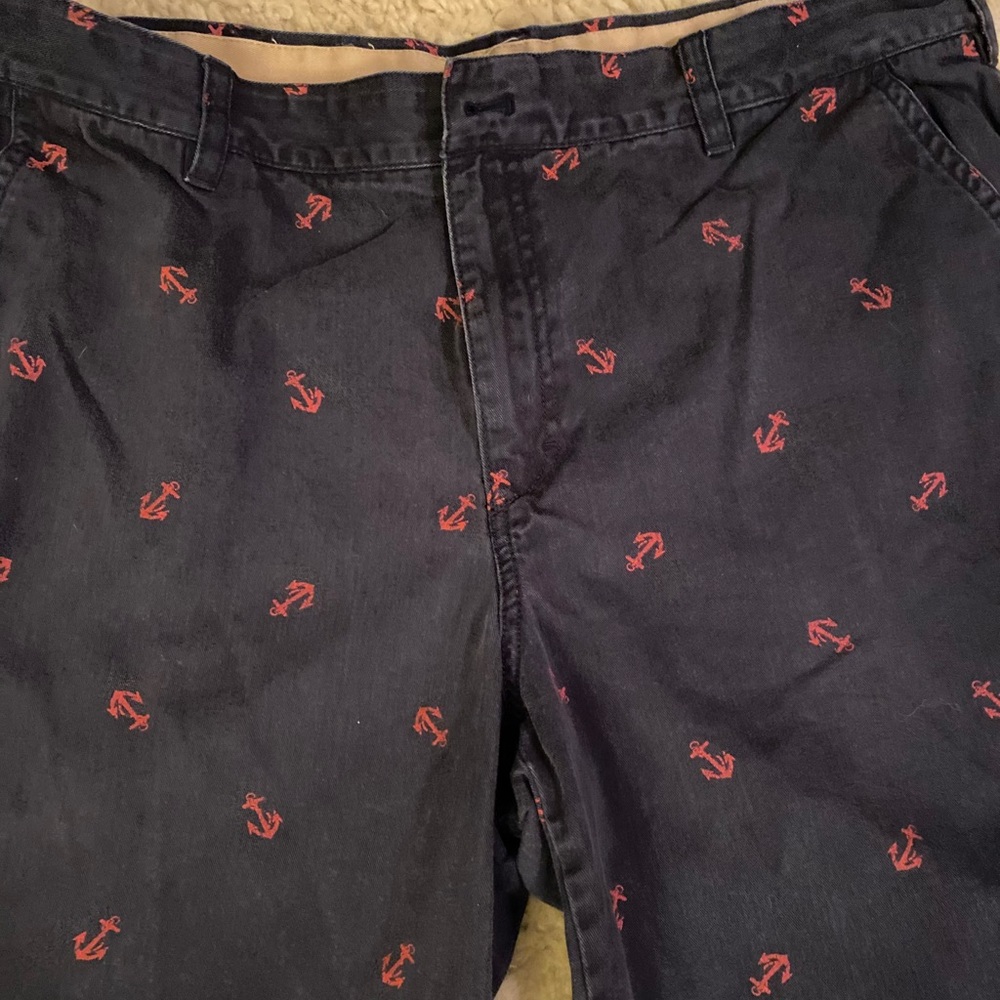 Men’s Izod Salteater shorts. Size 40.